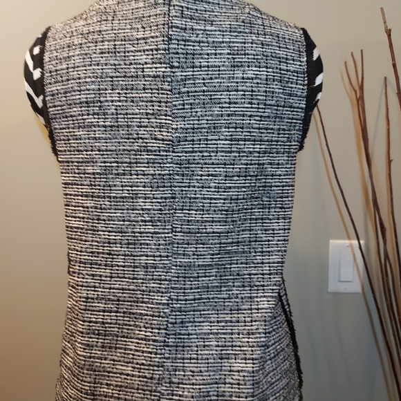 NWOT Banana Republic Black Mix Vest - Picture 3 of 6